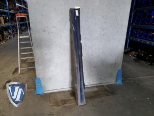 Gebruikte Sideskirt rechts BMW 1 serie (E87/87N) 116i 1.6 16V Prijs € 90,75 Inclusief btw aangeboden door Vollux Carparts B.V.