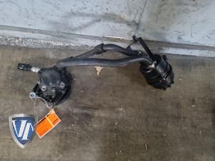 Gebruikte Servopomp BMW 5 serie (E60) 523i 24V Prijs € 50,00 Margeregeling aangeboden door Vollux Carparts B.V.