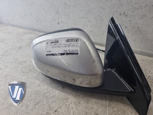 Gebruikte Buitenspiegel rechts Volvo V40 (MV) 2.0 D4 16V Prijs € 121,00 Inclusief btw aangeboden door Vollux Carparts B.V.