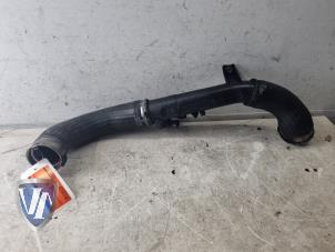 Gebruikte Turbo Pijp Volvo V40 (MV) 2.0 D4 16V Prijs € 30,00 Margeregeling aangeboden door Vollux Carparts B.V.