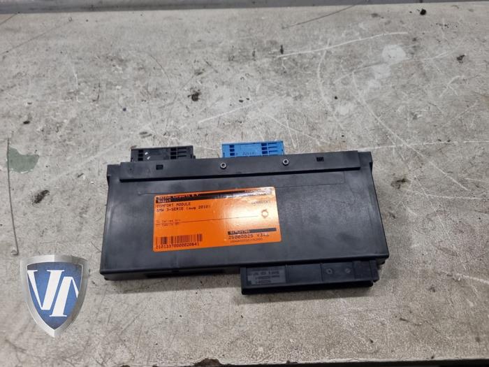 Gebruikte Module Comfort BMW 3 serie (E93) 325i 24V Prijs € 75,00 Margeregeling aangeboden door Vollux Carparts B.V.