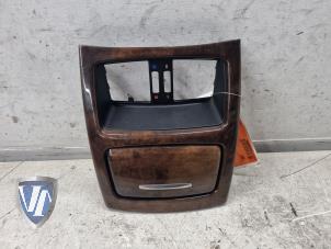 Gebruikte Asbak voor BMW 3 serie (E93) 325i 24V Prijs € 36,30 Inclusief btw aangeboden door Vollux Carparts B.V.