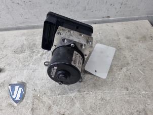 Gebruikte ABS Pomp BMW 3 serie (E90) 318i 16V Prijs € 50,00 Margeregeling aangeboden door Vollux Carparts B.V.