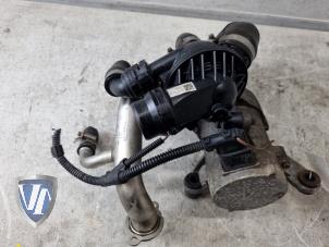 Gebruikte Waterpomp BMW 3 serie (E93) 320i 16V Prijs € 96,80 Inclusief btw aangeboden door Vollux Carparts B.V.