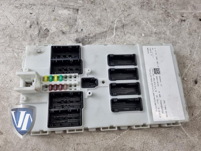 Gebruikte Comfort Module BMW 3 serie (F30) 320i 2.0 16V Prijs € 121,00 Inclusief btw aangeboden door Vollux Carparts B.V.