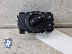 Gebruikte Licht Schakelaar BMW 3 serie (E93) 325i 24V Prijs € 30,25 Inclusief btw aangeboden door Vollux Carparts B.V.