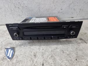 Gebruikte Radio CD Speler BMW 3 serie (E90) 320i 16V Prijs € 78,65 Inclusief btw aangeboden door Vollux Carparts B.V.