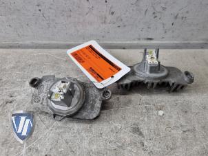 Gebruikte Dagrijverlichting links BMW 3 serie (F30) 320i 2.0 16V Prijs € 84,69 Inclusief btw aangeboden door Vollux Carparts B.V.