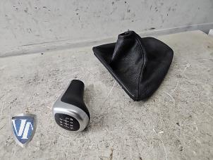 Gebruikte Versnellingspook BMW 3 serie Touring (E91) 318i 16V Prijs € 48,40 Inclusief btw aangeboden door Vollux Carparts B.V.