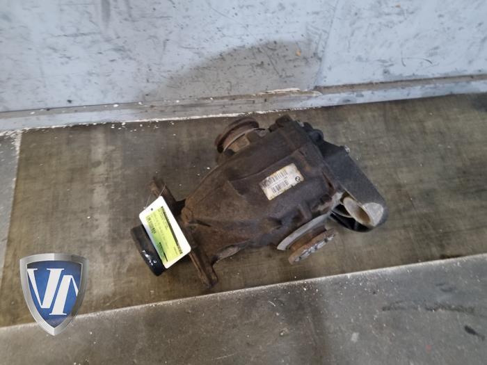 Gebruikte Cardanklok achter BMW 5 serie (E60) 525i 24V Prijs € 453,75 Inclusief btw aangeboden door Vollux Carparts B.V.