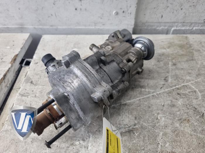 Gebruikte Vacuumpomp Rembekrachtiging BMW 3-Serie Prijs € 514,25 Inclusief btw aangeboden door Vollux Carparts B.V.