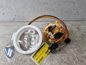 Gebruikte Benzinepomp BMW 3 serie (F30) 330e Prijs € 84,70 Inclusief btw aangeboden door Vollux Carparts B.V.