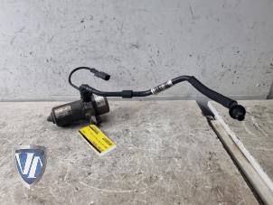 Gebruikte Vacuumpomp Rembekrachtiging BMW 3 serie (F30) 330e Prijs op aanvraag aangeboden door Vollux Carparts B.V.