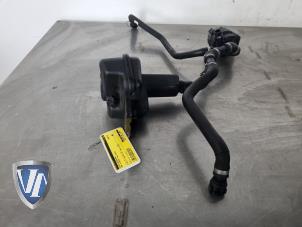 Gebruikte Extra waterpomp BMW 3 serie (F30) 330e Prijs € 78,65 Inclusief btw aangeboden door Vollux Carparts B.V.