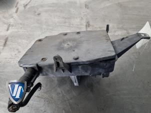 Gebruikte Module doos motorruimte Ford Focus 3 1.0 Ti-VCT EcoBoost 12V 125 Prijs op aanvraag aangeboden door Vollux Carparts B.V.