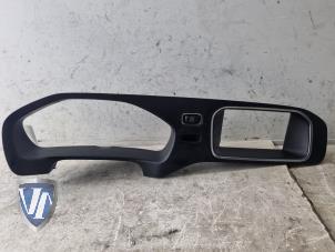 Gebruikte Dashboard deel Volvo V40 (MV) 2.0 D2 16V Prijs € 30,24 Inclusief btw aangeboden door Vollux Carparts B.V.