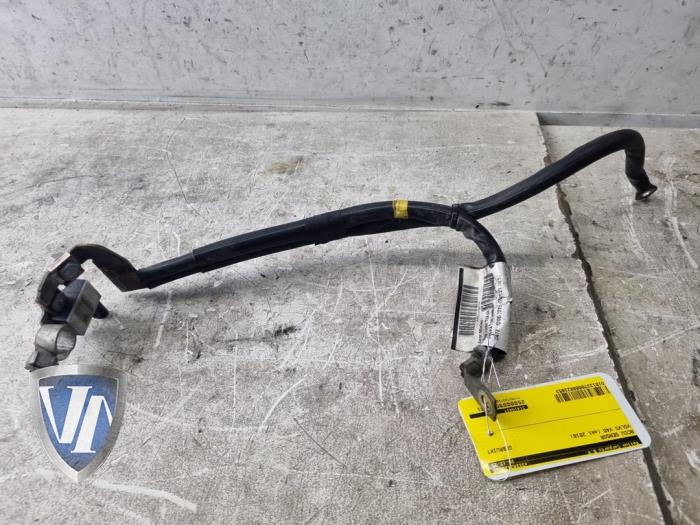 Gebruikte Accu sensor Volvo V40 (MV) 2.0 D2 16V Prijs € 36,30 Inclusief btw aangeboden door Vollux Carparts B.V.