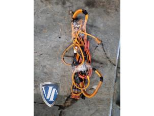 Gebruikte HV kabel (hoog voltage) Volvo V60 I (FW/GW) 2.4 D6 20V Plug-in Hybrid AWD Prijs € 332,75 Inclusief btw aangeboden door Vollux Carparts B.V.