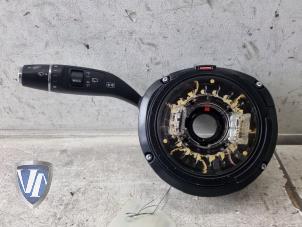 Gebruikte Licht + Raw Schakelaar Mercedes B (W246) 1.6 B-180 BlueEFFICIENCY Turbo 16V Prijs € 90,75 Inclusief btw aangeboden door Vollux Carparts B.V.