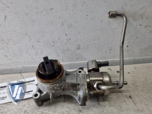 Gebruikte Hogedrukpomp BMW 3 serie Touring (F31) 316i 1.6 16V Prijs € 250,00 Margeregeling aangeboden door Vollux Carparts B.V.