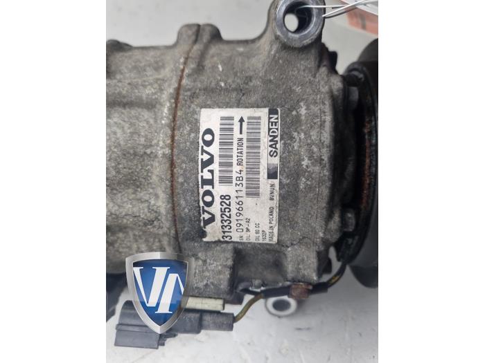 Gebruikte Aircopomp Volvo V60 I (FW/GW) 2.0 D4 16V Prijs € 121,00 Inclusief btw aangeboden door Vollux Carparts B.V.