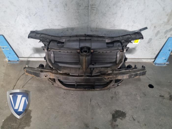 Gebruikte Frontpaneel BMW 3 serie Touring (E91) Prijs € 175,00 Margeregeling aangeboden door Vollux Carparts B.V.