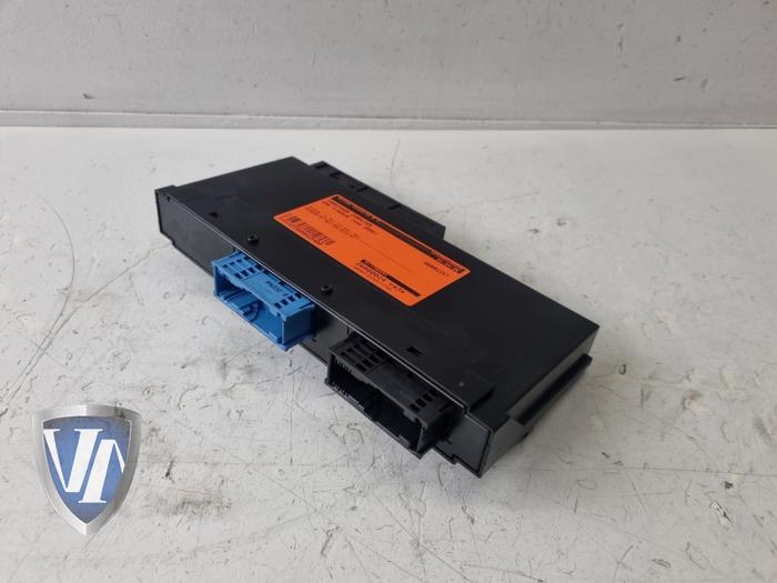 Gebruikte Computer cabriokap BMW 3 serie (E93) 330i 24V Prijs € 107,69 Inclusief btw aangeboden door Vollux Carparts B.V.