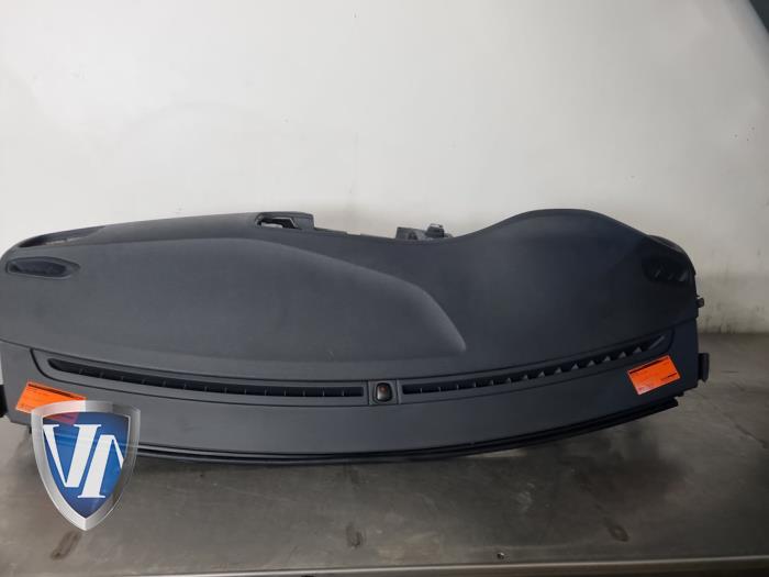 Gebruikte Dashboard Volvo V60 I (FW/GW) 2.0 T 16V Prijs op aanvraag aangeboden door Vollux Carparts B.V.