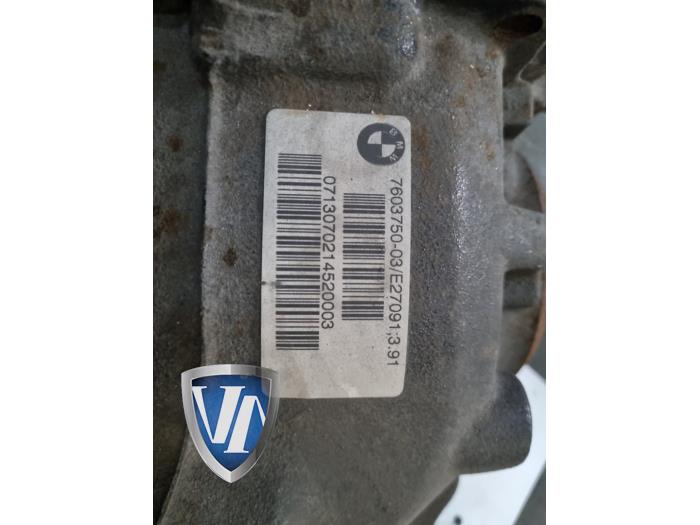 Gebruikte Cardanklok achter BMW 3 serie (F30) 328i 2.0 16V Prijs € 574,75 Inclusief btw aangeboden door Vollux Carparts B.V.