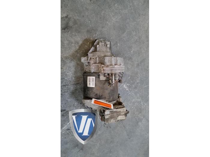 Gebruikte IMA motor Volvo V60 I (FW/GW) 2.4 D6 20V Plug-in Hybrid AWD Prijs op aanvraag aangeboden door Vollux Carparts B.V.