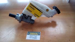 Gebruikte Hoofdremcilinder Kia Pro cee'd (JDB3) 1.6 GT 16V Prijs € 39,99 Margeregeling aangeboden door Autodemontage Tegelen