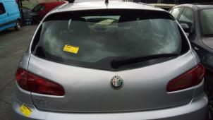 Gebruikte Achterklep Alfa Romeo 147 (937) 1.6 HP Twin Spark 16V Prijs € 74,99 Margeregeling aangeboden door Autodemontage Smeets Janssen