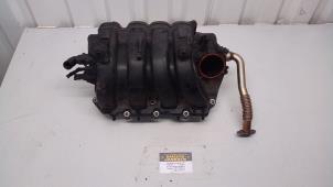 Gebruikte Inlaatspruitstuk Volkswagen Golf V (1K1) 1.6 FSI 16V Prijs € 49,99 Margeregeling aangeboden door Autodemontage Tegelen