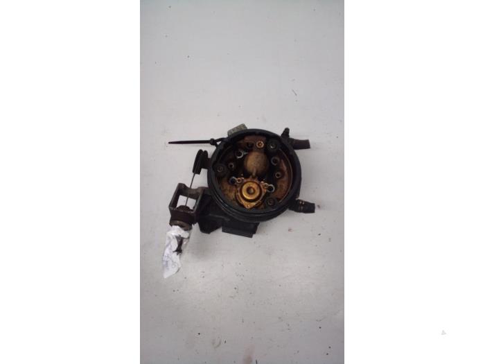 Gebruikte Gasklephuis Volkswagen Polo III (6N1) 1.4i 60 Prijs € 29,99 Margeregeling aangeboden door Autodemontage Tegelen