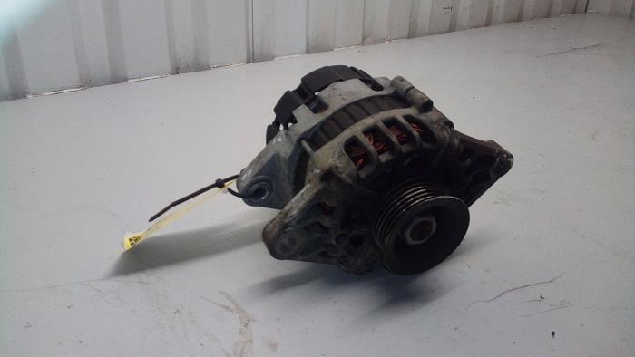 Gebruikte Dynamo Hyundai i20 1.2i 16V Prijs € 25,00 Margeregeling aangeboden door Autodemontage Tegelen
