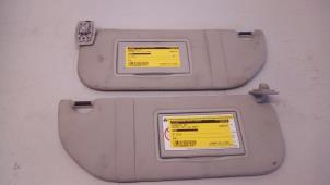 Gebruikte Zonneklep set Peugeot 107 1.0 12V Prijs € 34,99 Margeregeling aangeboden door Autodemontage Tegelen