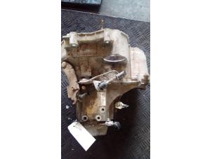Gebruikte Versnellingsbak Daihatsu Cuore (L251/271/276) 1.0 12V DVVT Prijs € 149,99 Margeregeling aangeboden door Autodemontage Tegelen