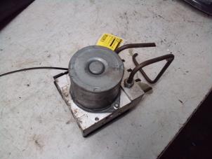 Gebruikte ABS Pomp Mercedes B (W245) 2.0 B-200 16V Prijs € 29,98 Margeregeling aangeboden door Autodemontage Tegelen