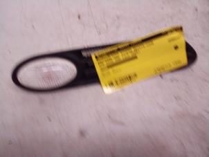 Gebruikte Knipperlicht Scherm rechts-voor BMW Mini One/Cooper (R50) 1.6 16V One Prijs € 14,99 Margeregeling aangeboden door Autodemontage Tegelen