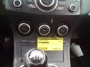 Gebruikte Climatronic Paneel Mazda 3 Sport (BL14/BLA4/BLB4) 1.6 CiTD 16V Prijs € 65,00 Margeregeling aangeboden door Autodemontage Tegelen