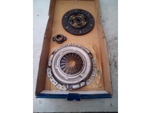 Nieuwe Koppelingsset (compleet) Citroen Berlingo Cinqspace, Multispace 1.8 Prijs € 90,73 Inclusief btw aangeboden door Autodemontage Tegelen