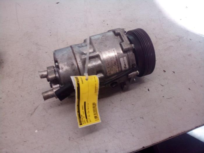 Gebruikte Aircopomp Audi A3 (8L1) 1.6 Prijs € 49,98 Margeregeling aangeboden door Autodemontage Tegelen