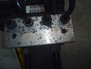 Gebruikte ABS Pomp Citroen C5 III Berline (RD) 1.6 16V THP 155 Prijs € 199,98 Margeregeling aangeboden door Autodemontage Tegelen