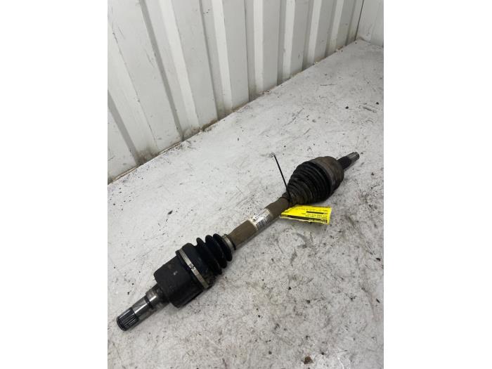 Gebruikte Steekas links-voor Alfa Romeo MiTo (955) 1.4 TB 16V Prijs € 35,00 Margeregeling aangeboden door Autodemontage Tegelen