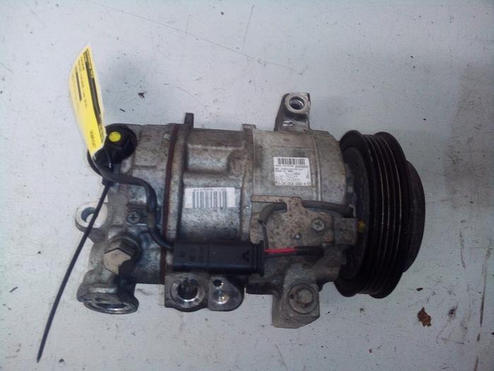 Gebruikte Aircopomp Mercedes A (177.0) 2.0 A-250 Turbo 16V Prijs € 100,00 Margeregeling aangeboden door Autodemontage Tegelen