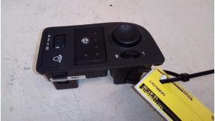 Gebruikte Spiegel Schakelaar Chevrolet Spark (M300) 1.0 16V Bifuel Prijs € 24,95 Margeregeling aangeboden door Autodemontage Tegelen