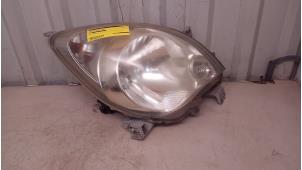 Gebruikte Rechter Koplamp Daihatsu Cuore Prijs € 24,90 Margeregeling aangeboden door Autodemontage Tegelen