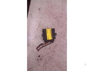 Gebruikte Deur module Opel Zafira Prijs € 34,99 Margeregeling aangeboden door Autodemontage Tegelen