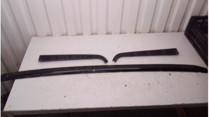 Spoiler voorbumper van een Volkswagen Transporter