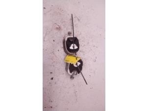 Gebruikte Motorrubber Mercedes B (W245) 1.5 B-160 16V Prijs € 12,50 Margeregeling aangeboden door Autodemontage Tegelen